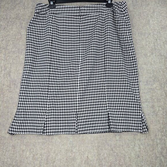 Kasper Womens Houndstooth Pleated Skirt Size 18W Polyester Blend - Picture 2 of 9